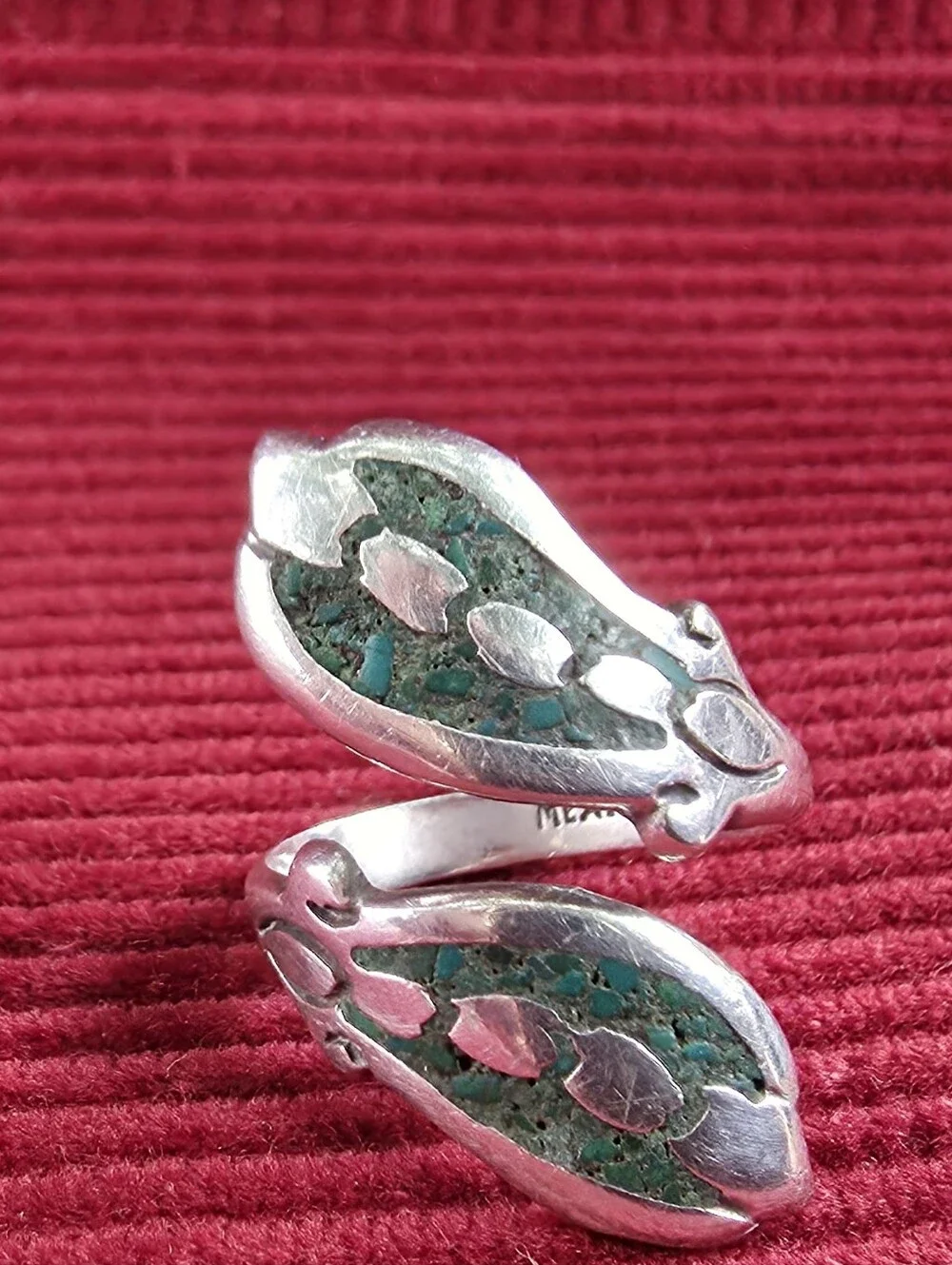 Taxco Vintage Crushed Turquoise Sterling Silver Bypass Ring 925 Size 7